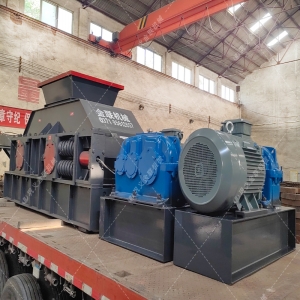 610X400對輥破碎機發(fā)貨圖片_破碎金礦石_發(fā)往甘肅蘭州