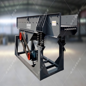 2PCG小型雙齒輥破碎機(jī)發(fā)貨圖片_發(fā)往烏魯木齊_破碎玻璃