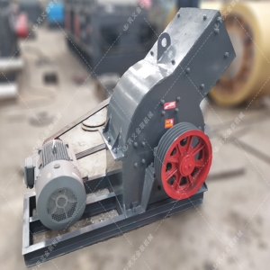 老客戶再次選購兩臺對輥破碎機 發往河南