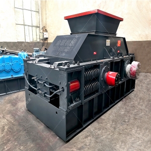 2PGC400X400小型雙齒輥破碎機(jī)發(fā)貨圖片_發(fā)往廣西百色_破碎錳礦